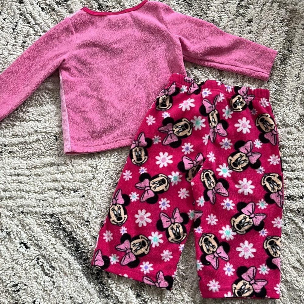 Minnie Mouse Fleece Pajamas size 18 months - Picture 2 of 4